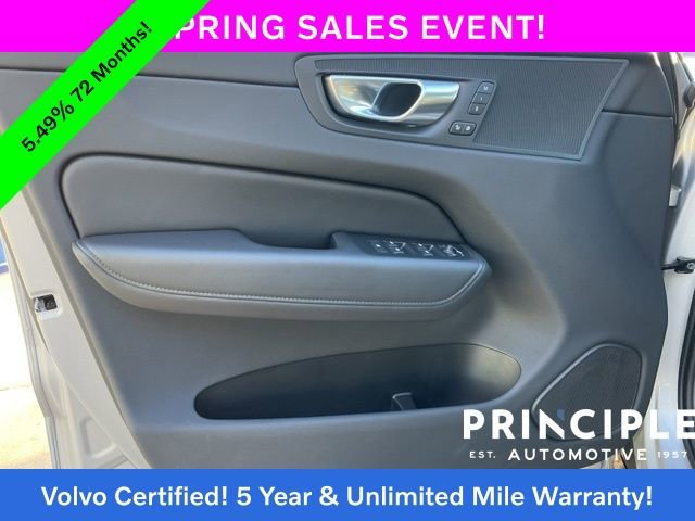 Certified 2025 Volvo XC60 B5 Core image 26