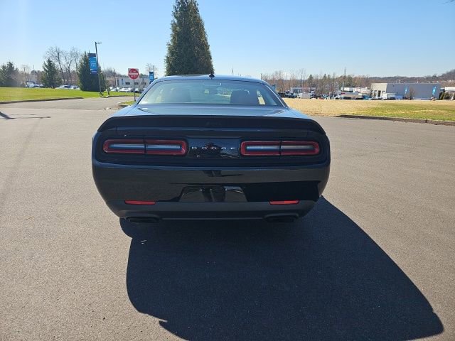 Used 2019 Dodge Challenger SRT Hellcat Redeye image 5