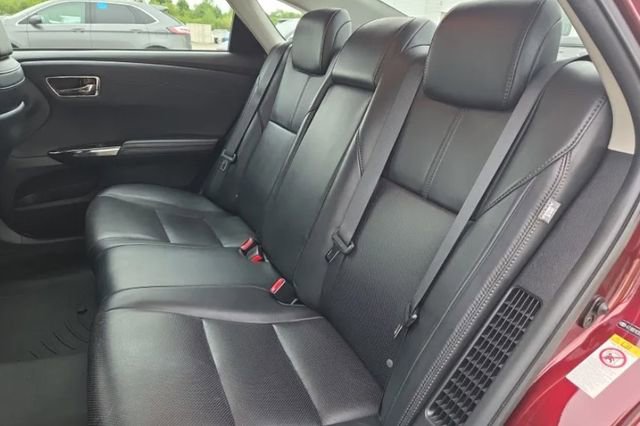 Used 2016 Toyota Avalon Limited w/ Toyota Safety Sense Package FWD image 9