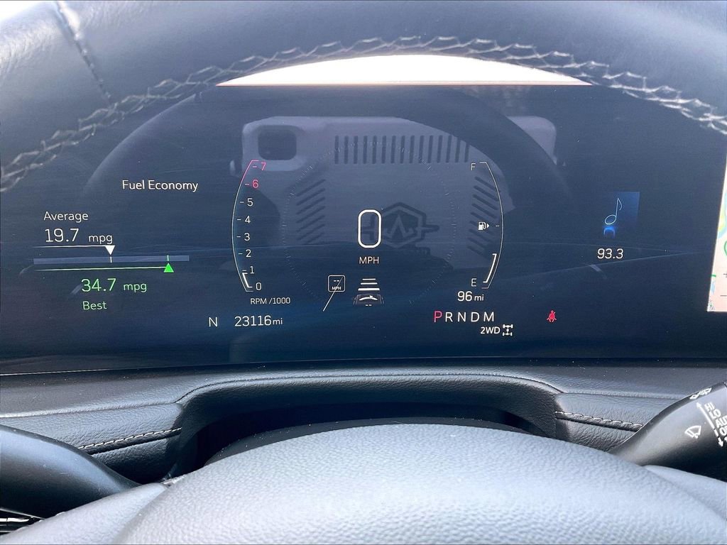 Used 2025 Cadillac XT4 Premium Luxury image 22