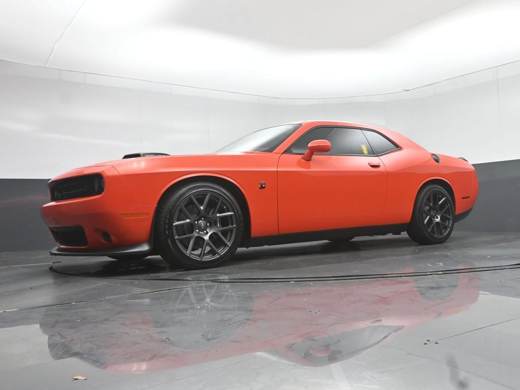 Used 2018 Dodge Challenger R/T Scat Pack RWD image 49