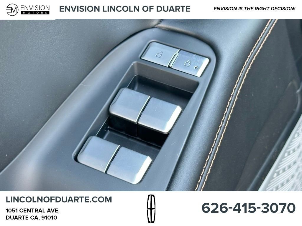 New 2025 Lincoln Navigator Black Label image 12