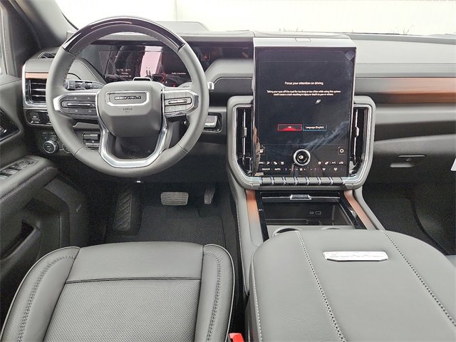 New 2025 GMC Yukon XL Denali w/ Denali Reserve Package image 11
