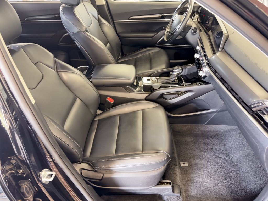 Used 2025 Kia Telluride S FWD image 30