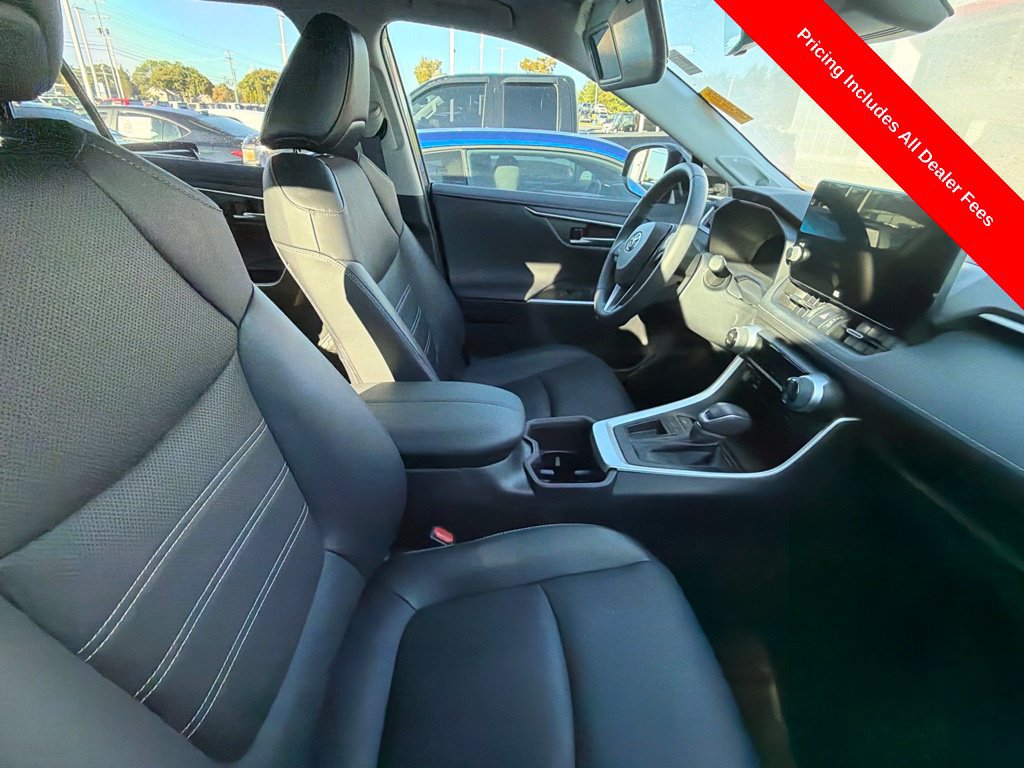 Used 2023 Toyota RAV4 Limited FWD image 3