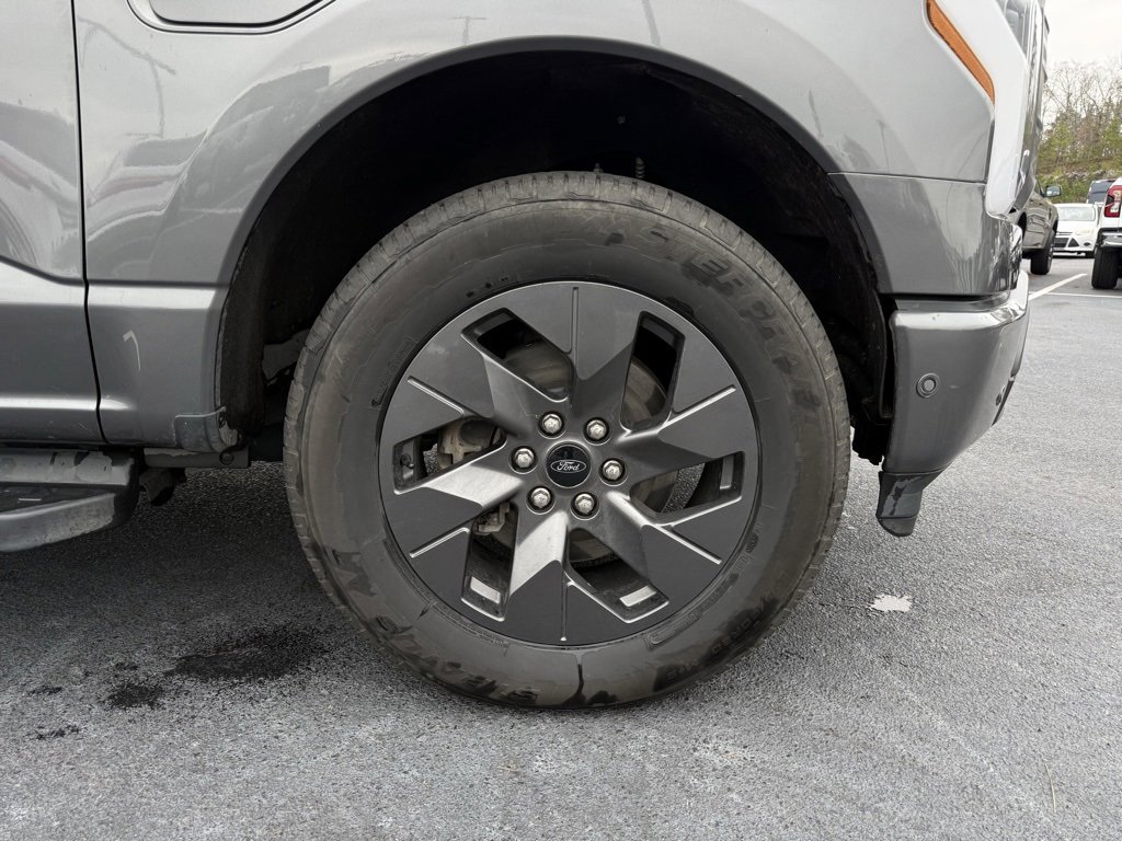 Used 2022 Ford F150 Lightning Lariat w/ Equipment Group 511A High image 33