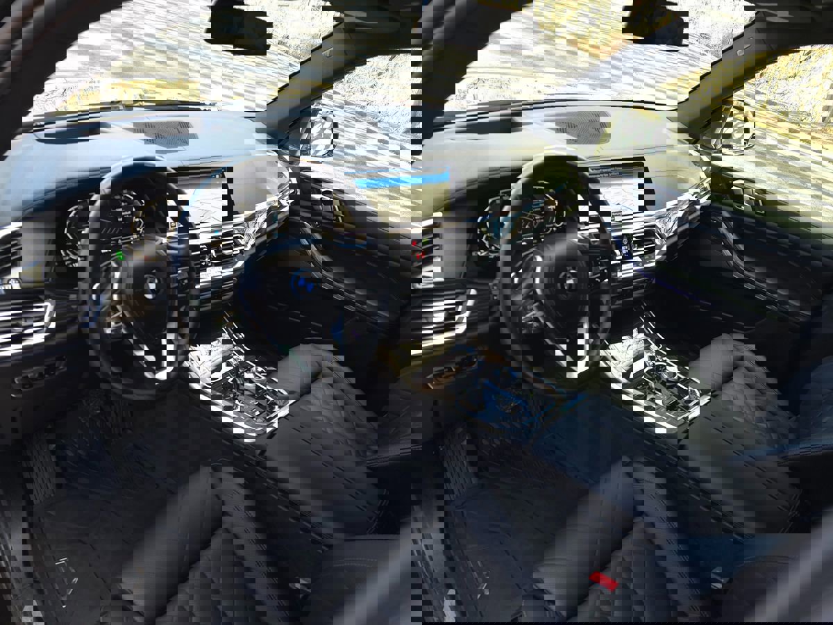 Used 2023 BMW X5 xDrive45e w/ Executive Package image 2