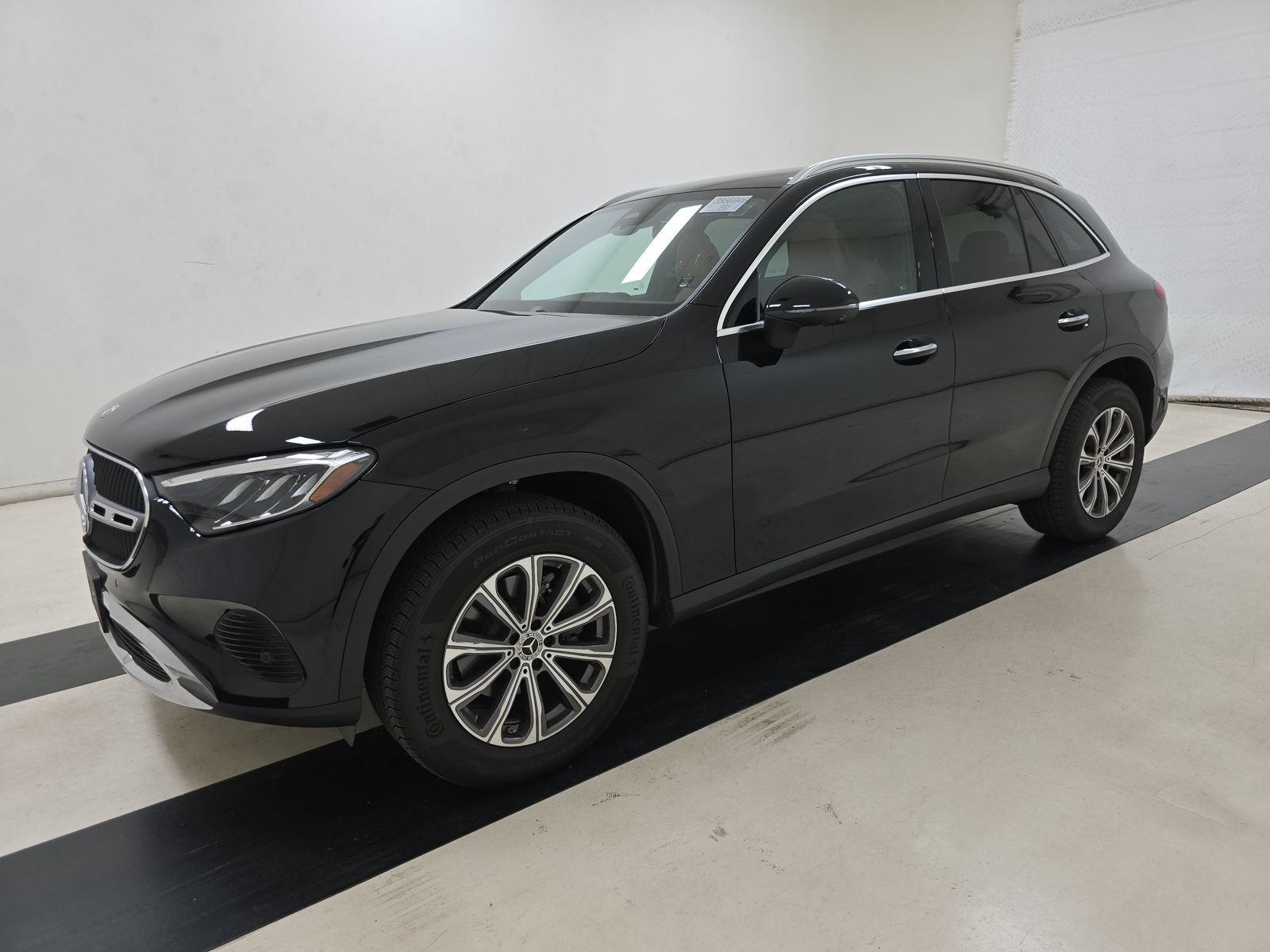 Used 2023 Mercedes-Benz GLC 300 w/ Exclusive Trim Package image 2