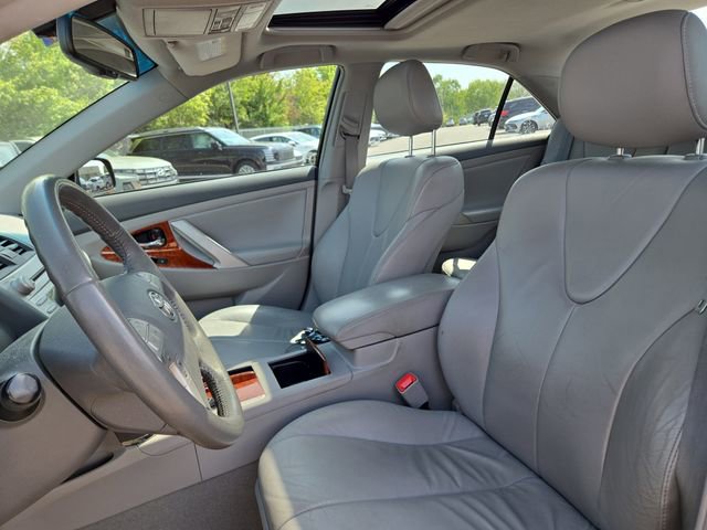Used 2011 Toyota Camry XLE w/ XLE Extra-Value Pkg #2 FWD image 22