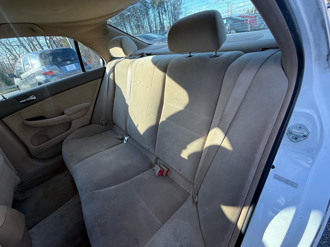 Used 2006 Honda Accord VP image 18