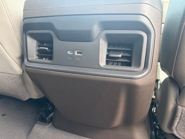 Used 2025 Chevrolet Silverado 1500 LT w/ Z71 Off-Road Package AWD/4WD image 36