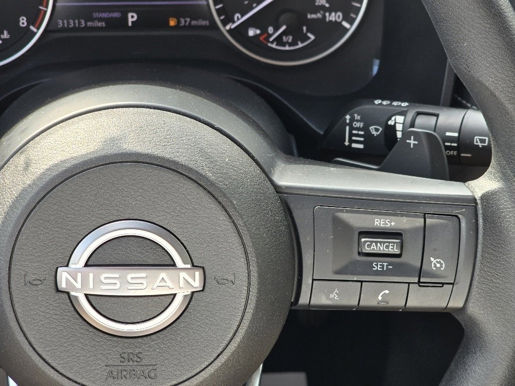 Used 2024 Nissan Rogue S image 16
