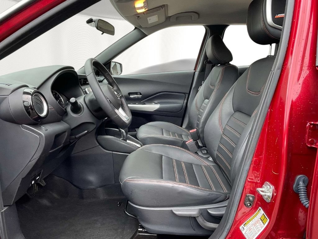 Used 2019 Nissan Kicks SR w/ SR Premium Package FWD image 14