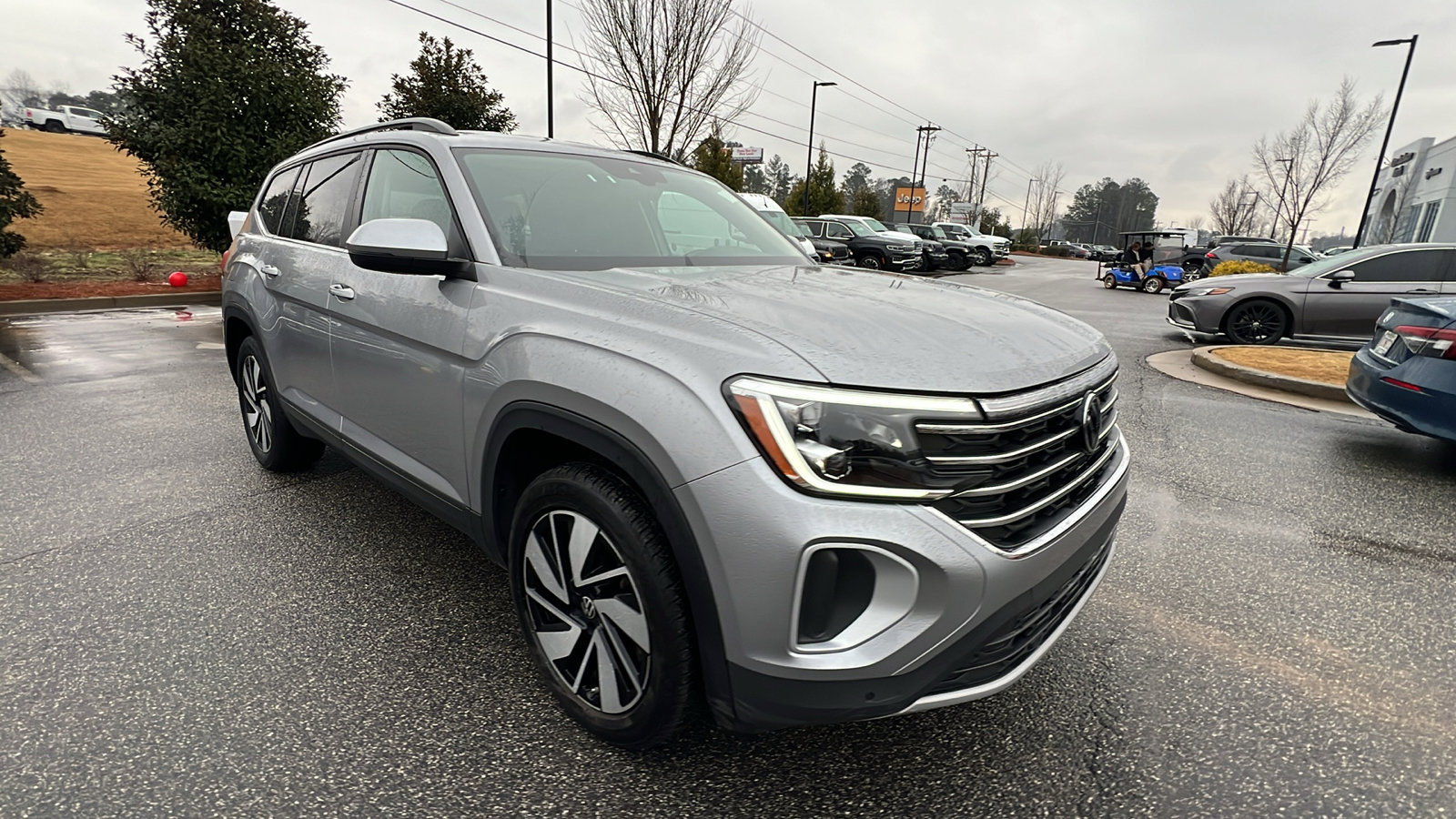 Used 2024 Volkswagen Atlas SE image 5