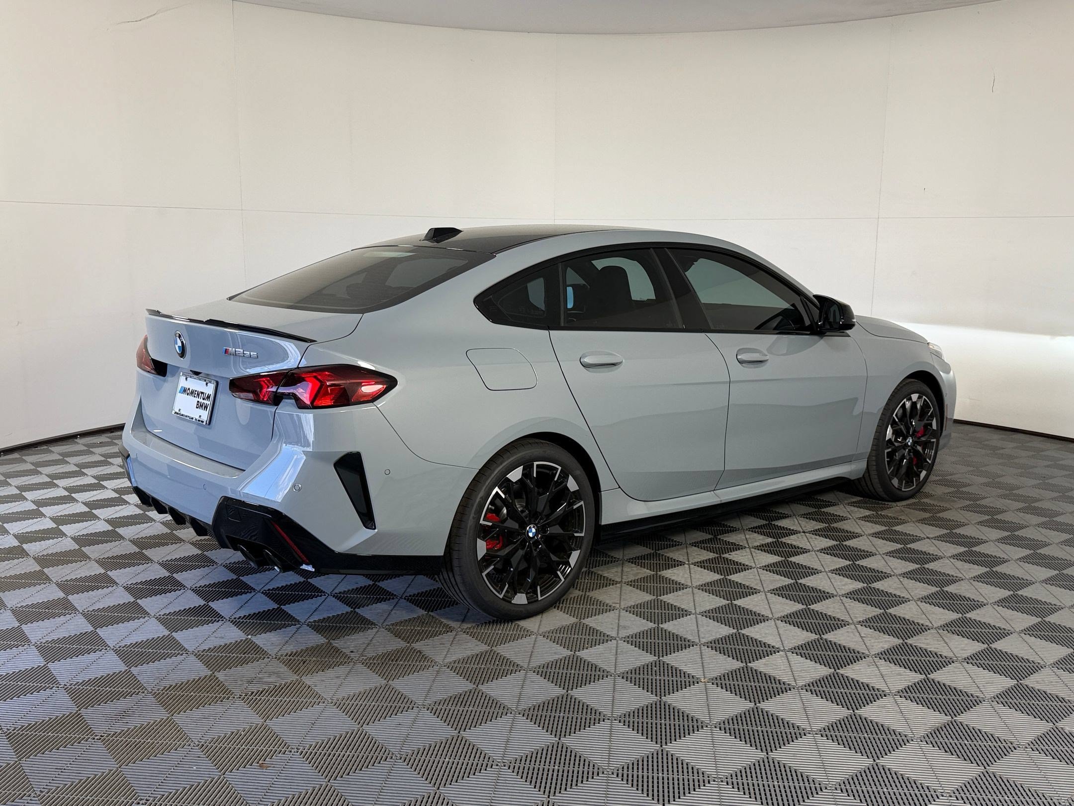 Used 2026 BMW M235i xDrive w/ Technology Package AWD/4WD image 9