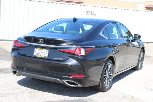 Used 2024 Lexus ES 350 w/ Premium Package FWD image 5