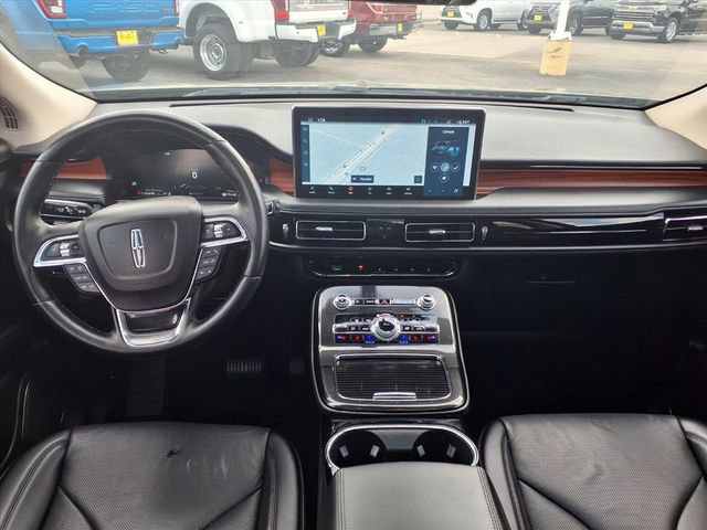 Certified 2023 Lincoln Nautilus Reserve image 4