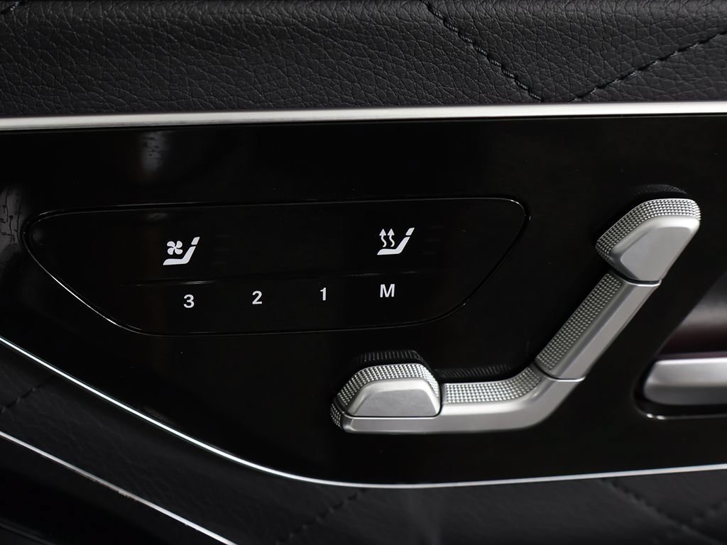 Used 2021 Mercedes-Benz S 580 4MATIC Sedan w/ AMG Line image 44