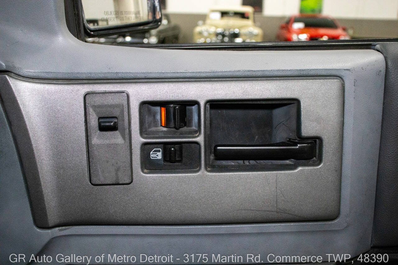 Used 1992 GMC Jimmy AWD/4WD image 37