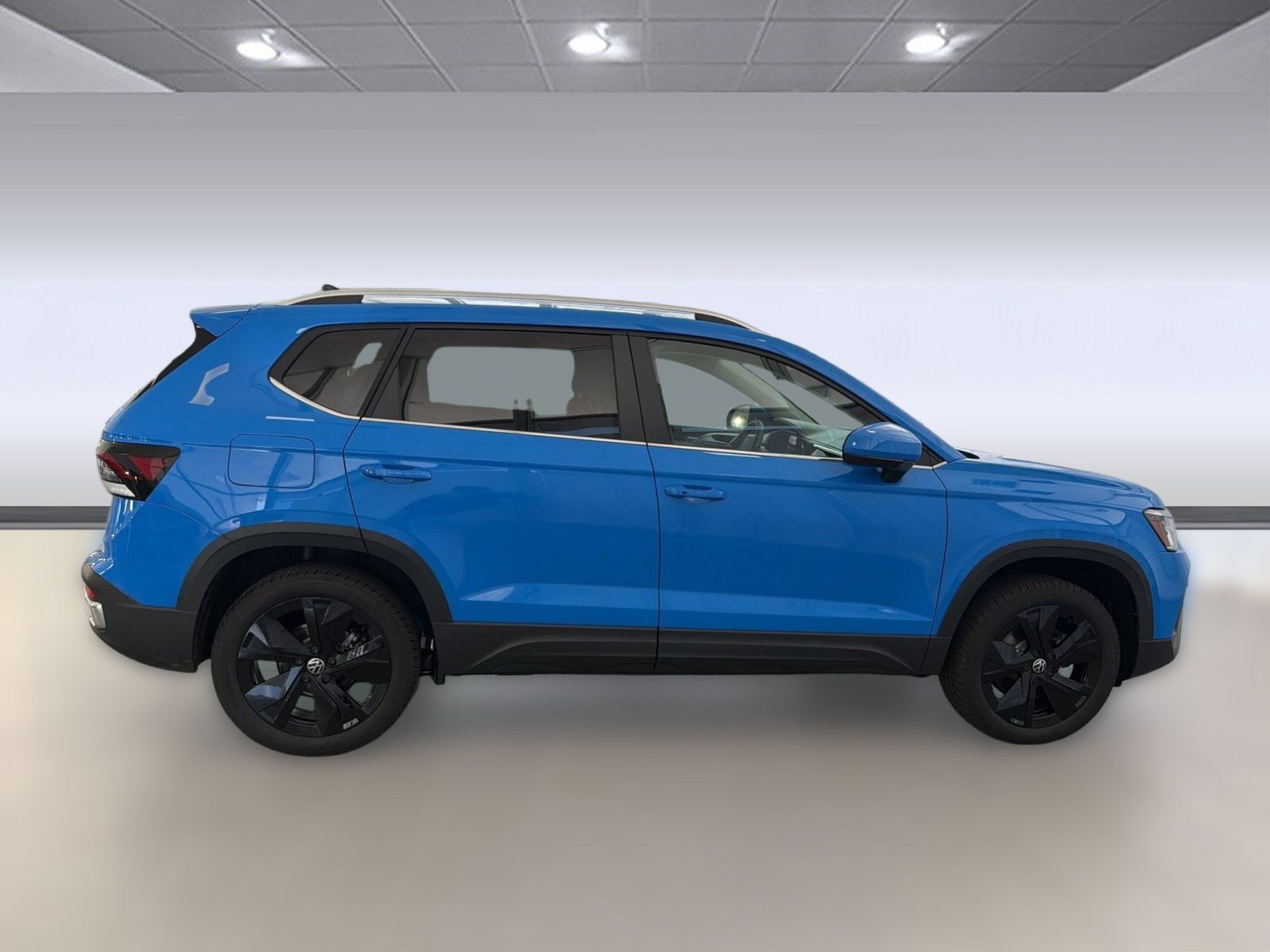 New 2026 Volkswagen Taos SE FWD image 8