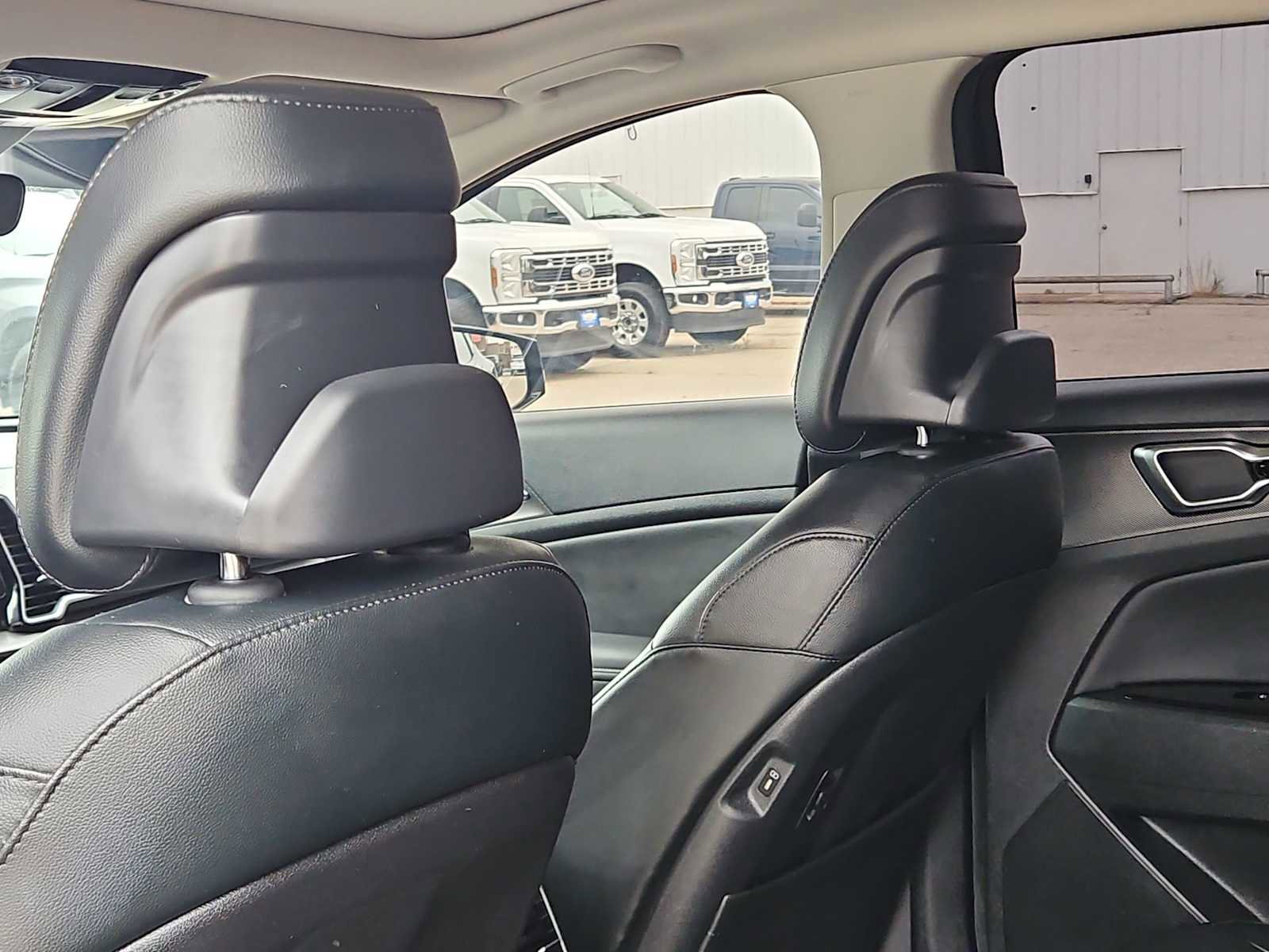 Used 2024 Kia Sportage SX FWD image 23