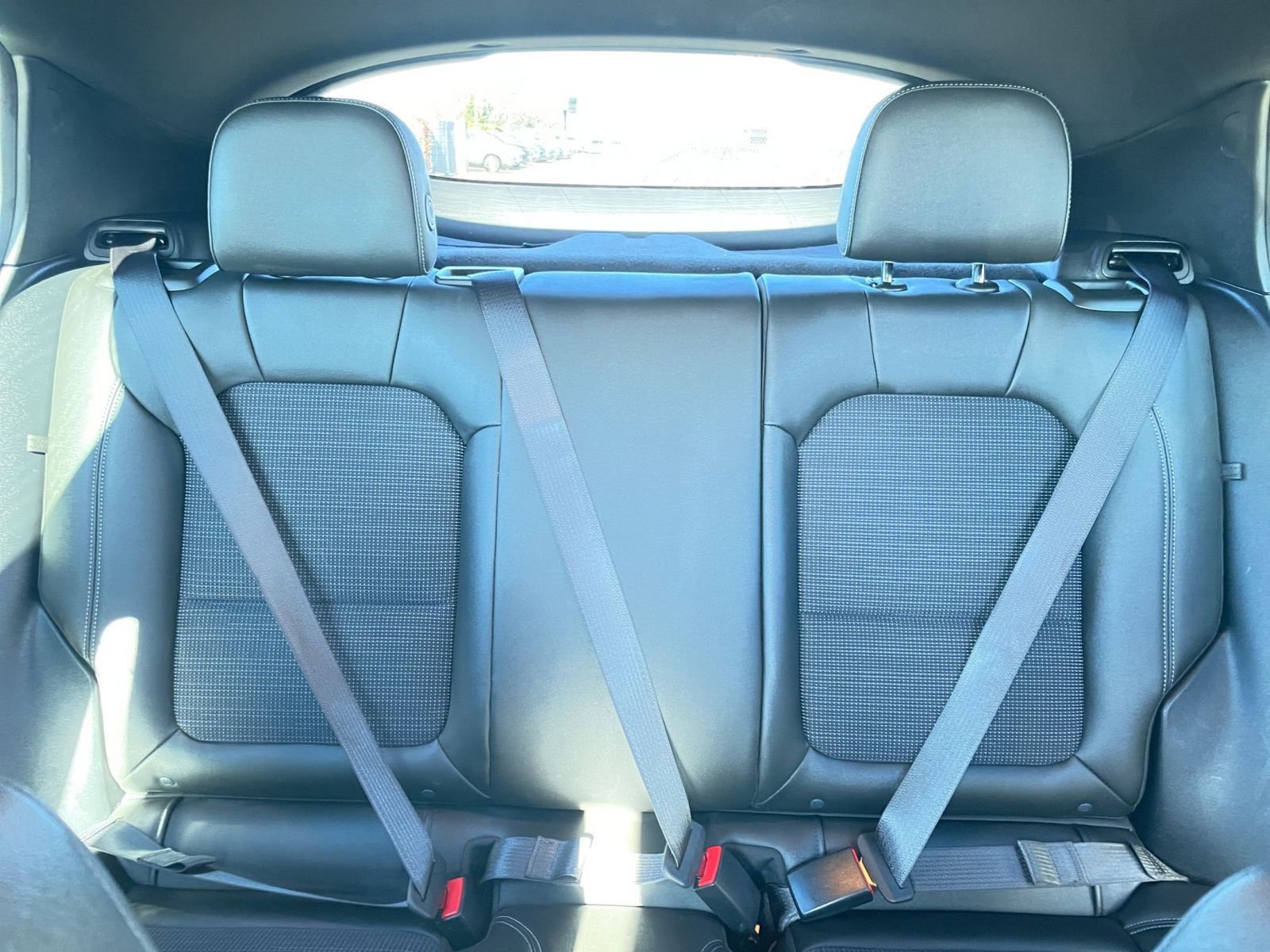 Used 2025 Buick Envista Preferred image 39