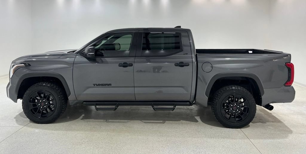 Used 2025 Toyota Tundra SR5 w/ SR5 Convenience Package AWD/4WD image 2