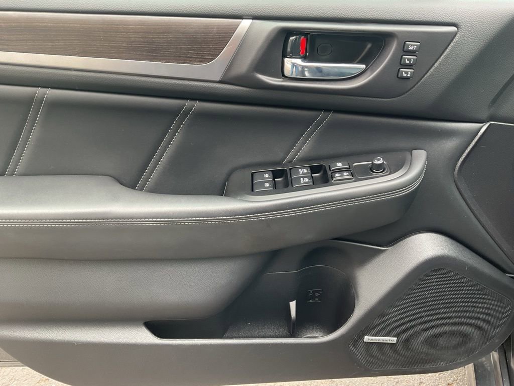 Used 2019 Subaru Legacy 3.6R Limited w/ Popular Package #2A image 11