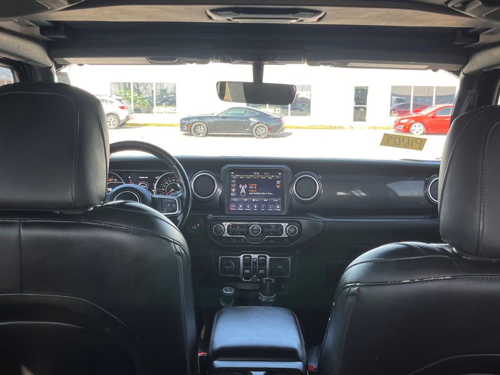 Used 2021 Jeep Wrangler Unlimited Sahara image 10