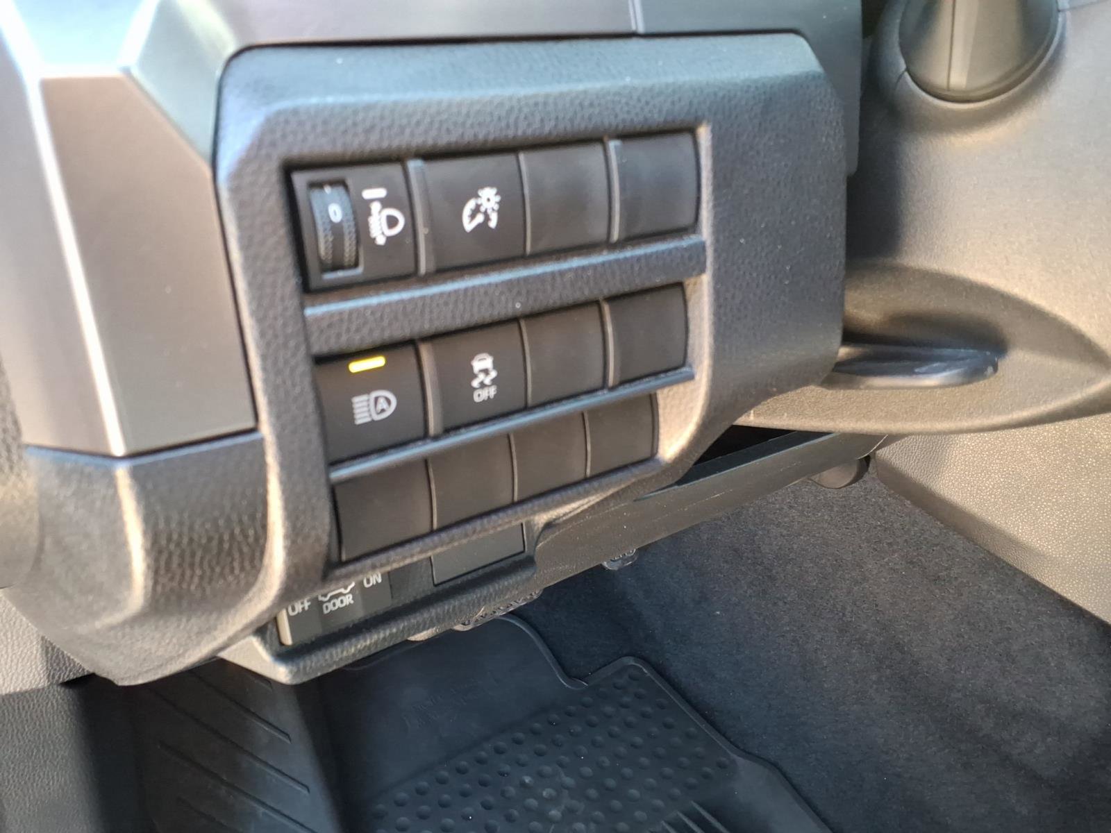 Certified 2025 Toyota Tacoma SR5 w/ SR5 Upgrade Package image 15