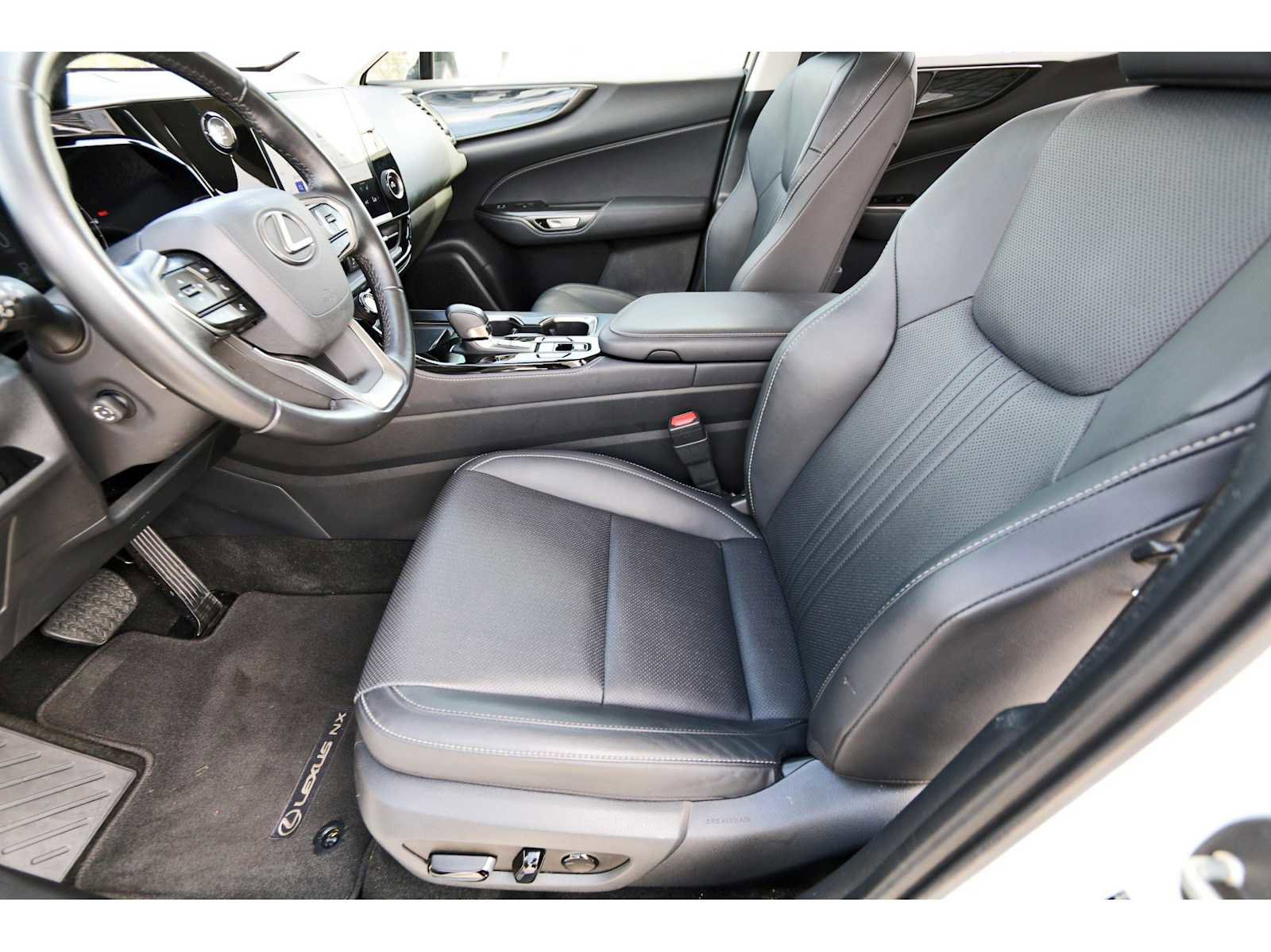 Used 2025 Lexus NX 250 Premium w/ Towing Package (2000 Lbs) image 11