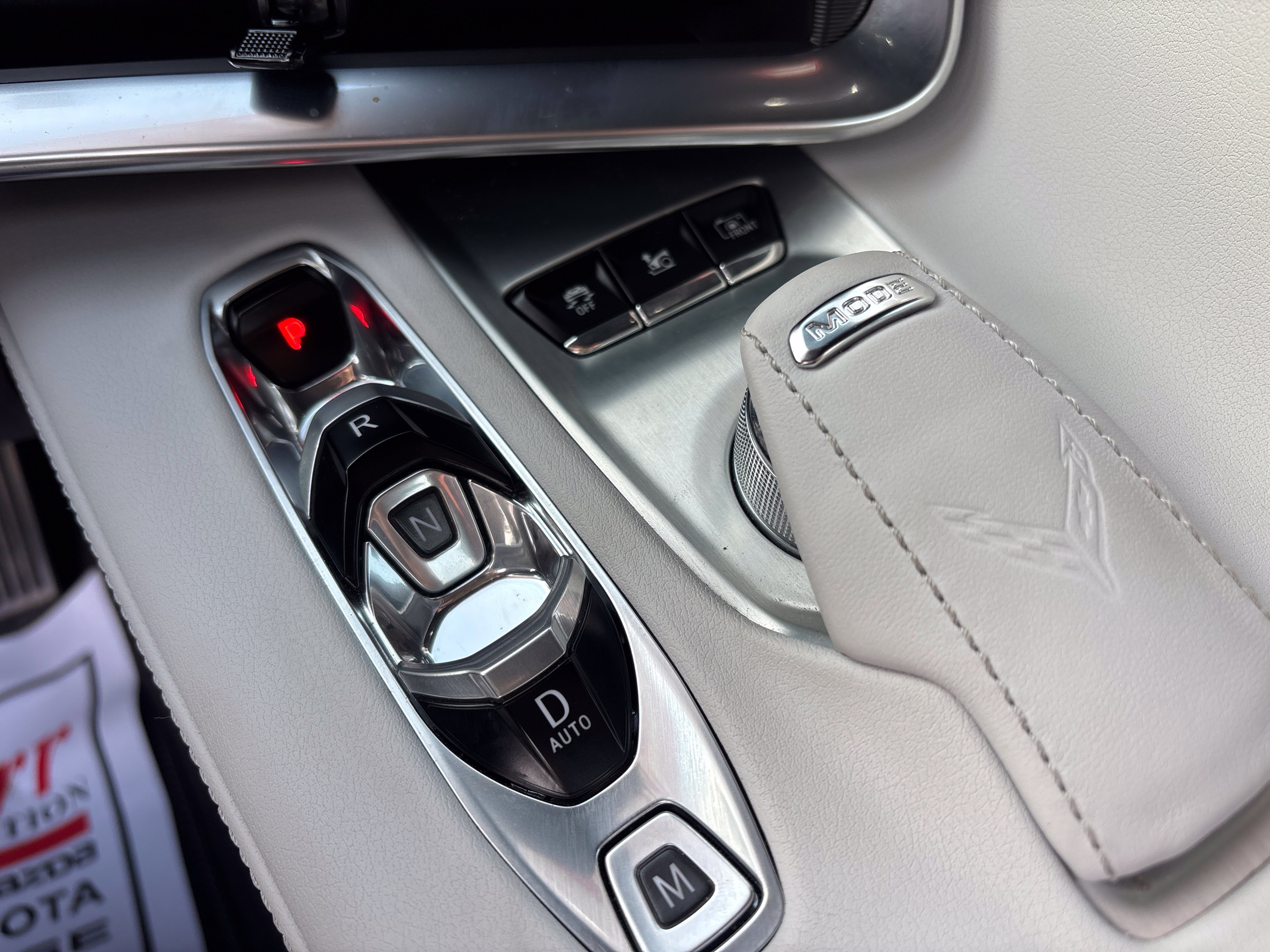 Used 2025 Chevrolet Corvette Stingray Preferred Conv w/ Z51 Performance Package RWD image 17