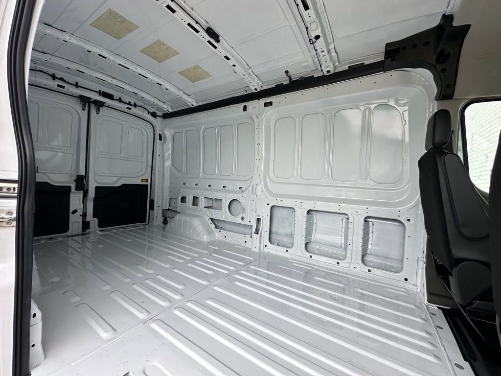 New 2026 Ford Transit 350 148 Medium Roof RWD image 22