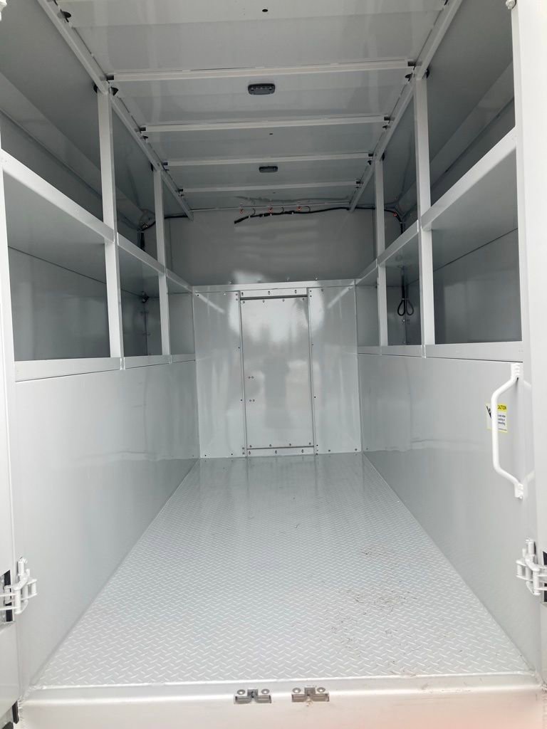 New 2025 Chevrolet Express 3500 Work Van w/ Power Convenience Package image 8