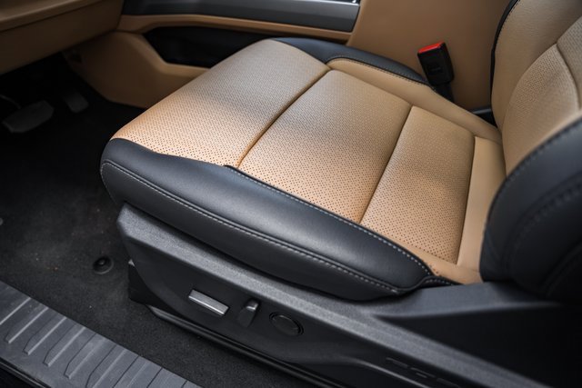 New 2026 Ford F250 Lariat image 43