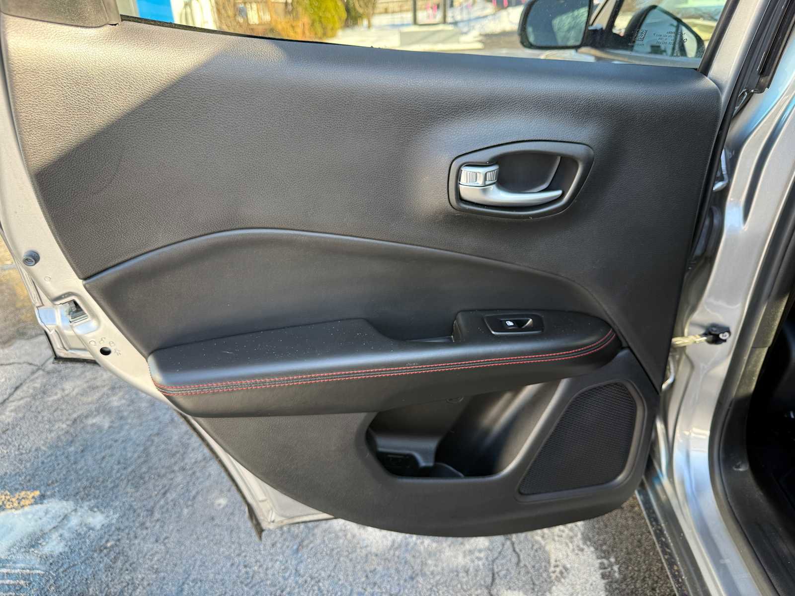 Used 2020 Jeep Compass Trailhawk w/ Leather Interior Group image 19