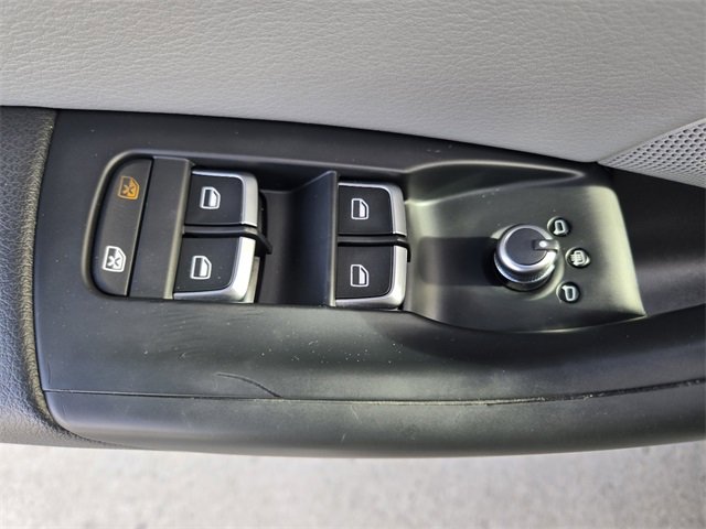 Used 2016 Audi Q3 2.0T Premium Plus w/ Technology Package image 17