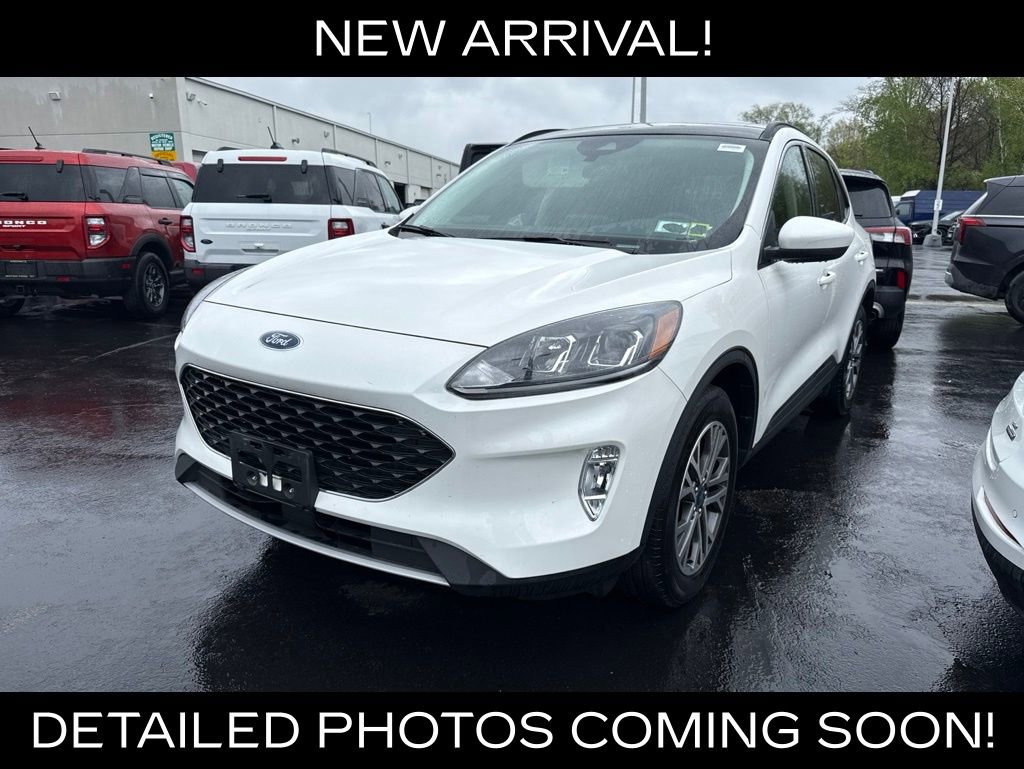 Used 2022 Ford Escape SEL AWD/4WD image 3