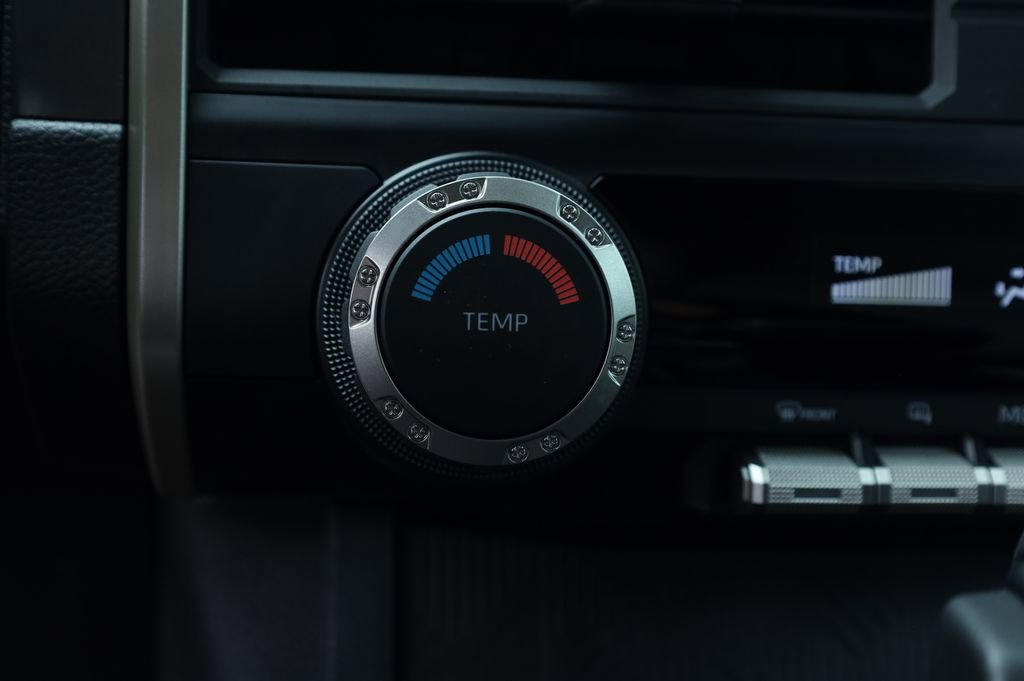 Used 2025 Toyota Tacoma SR5 image 9