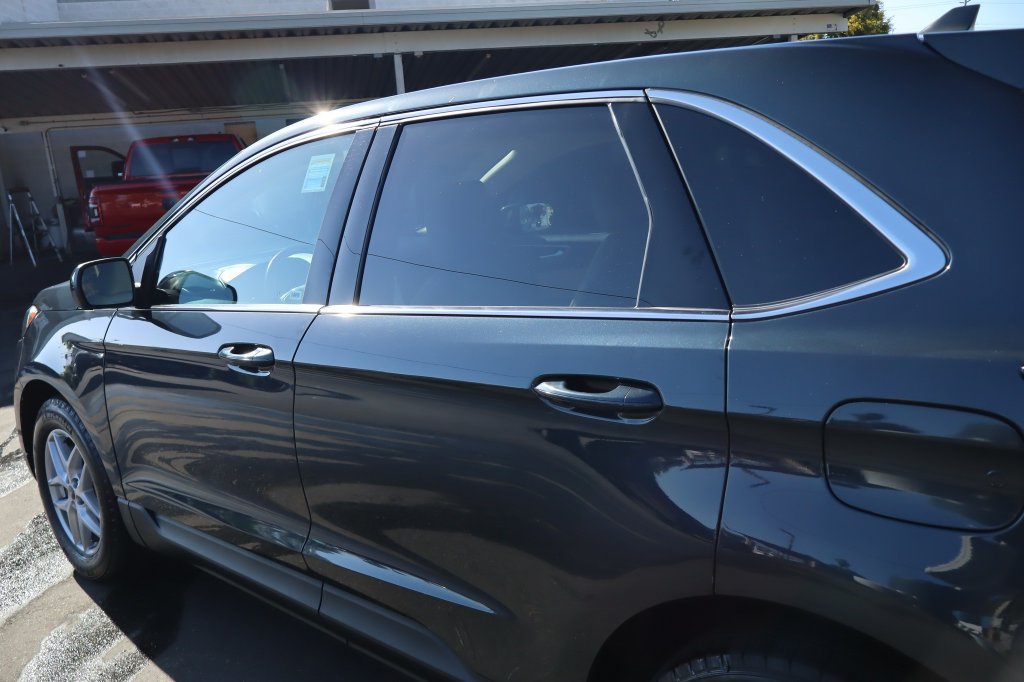 Used 2024 Ford Edge SEL AWD/4WD image 16