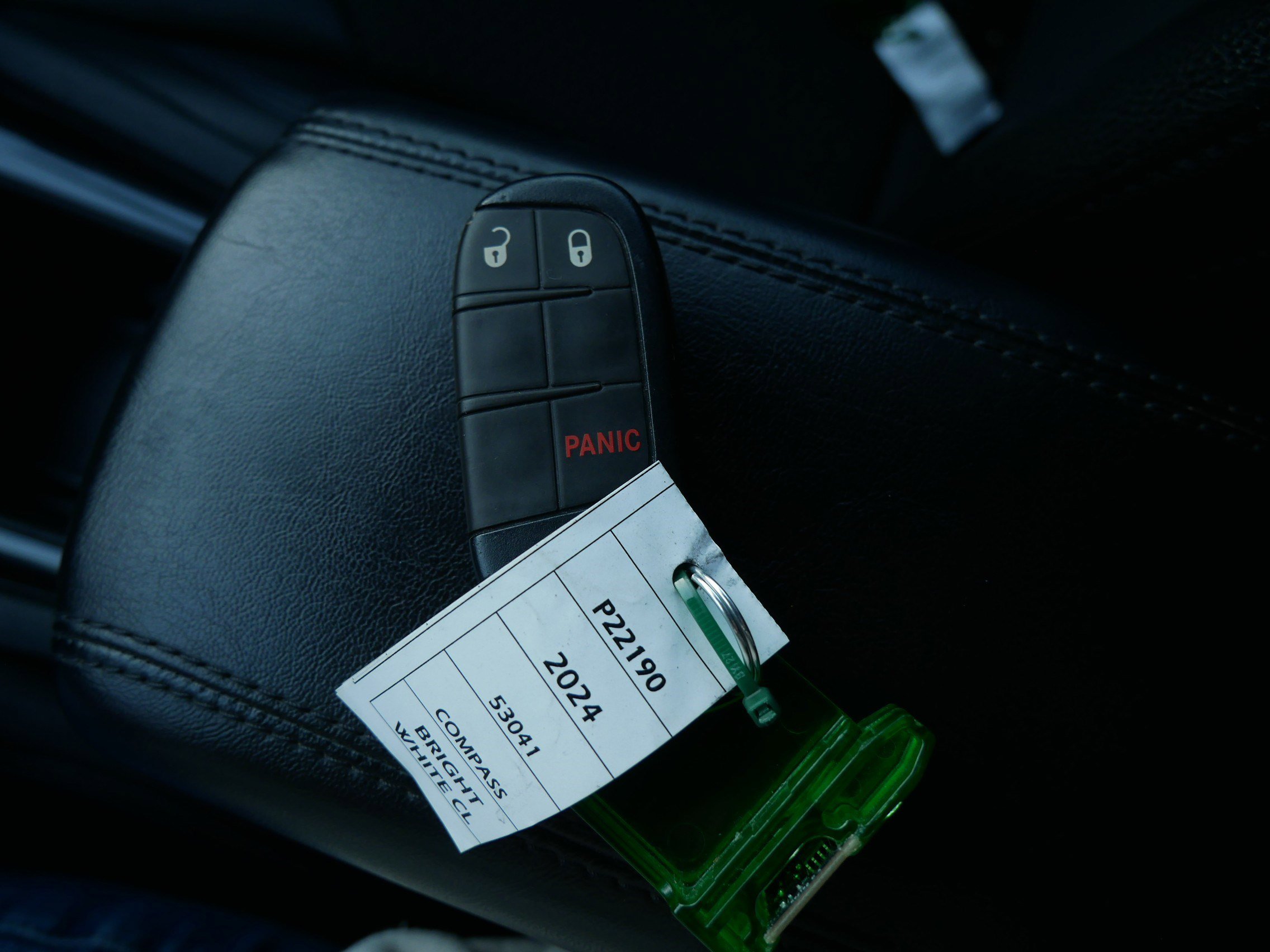 Used 2024 Jeep Compass Latitude image 33