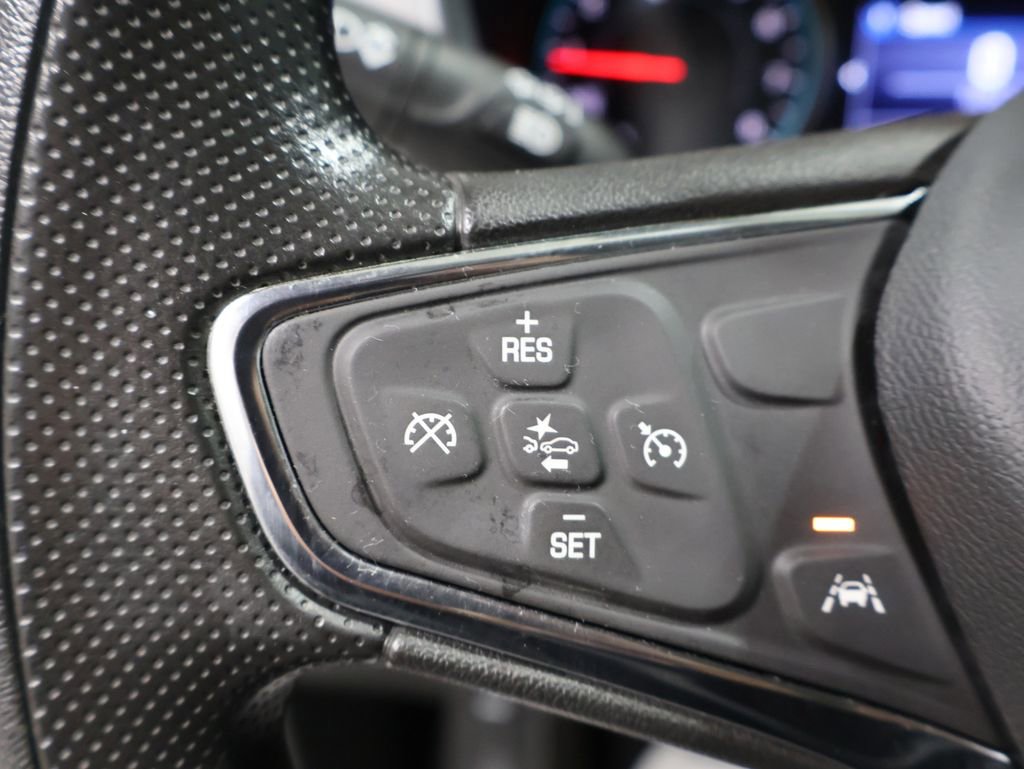 Used 2020 Chevrolet Equinox LT image 32