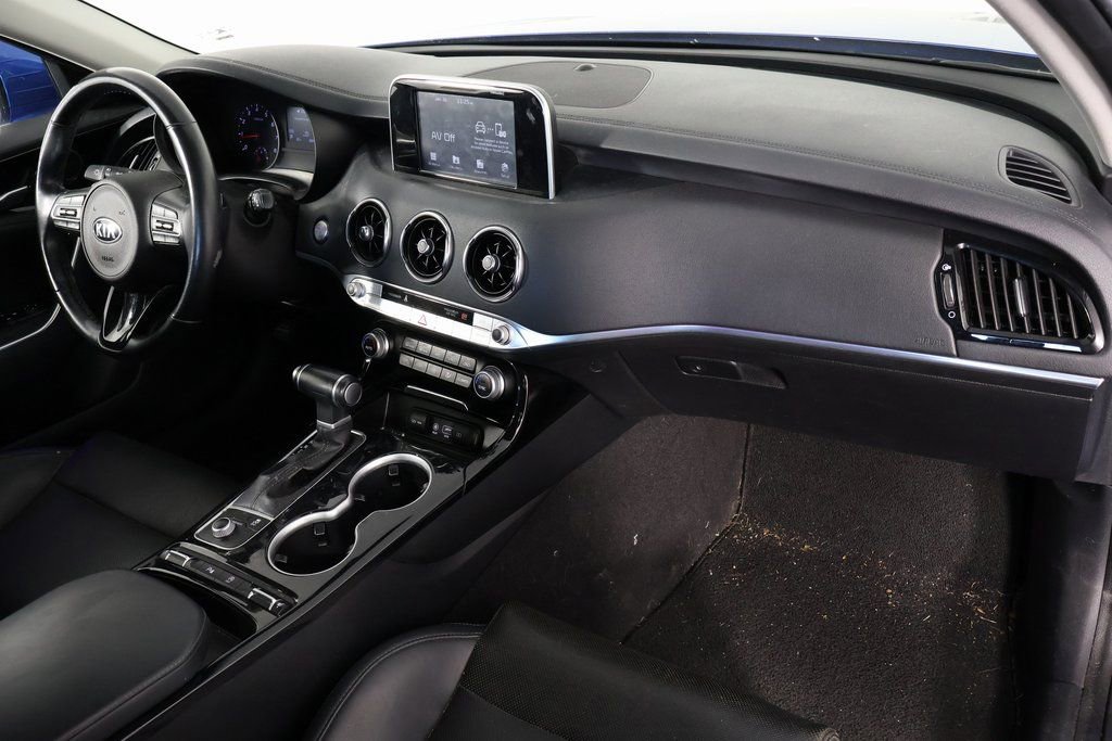 Used 2019 Kia Stinger image 8