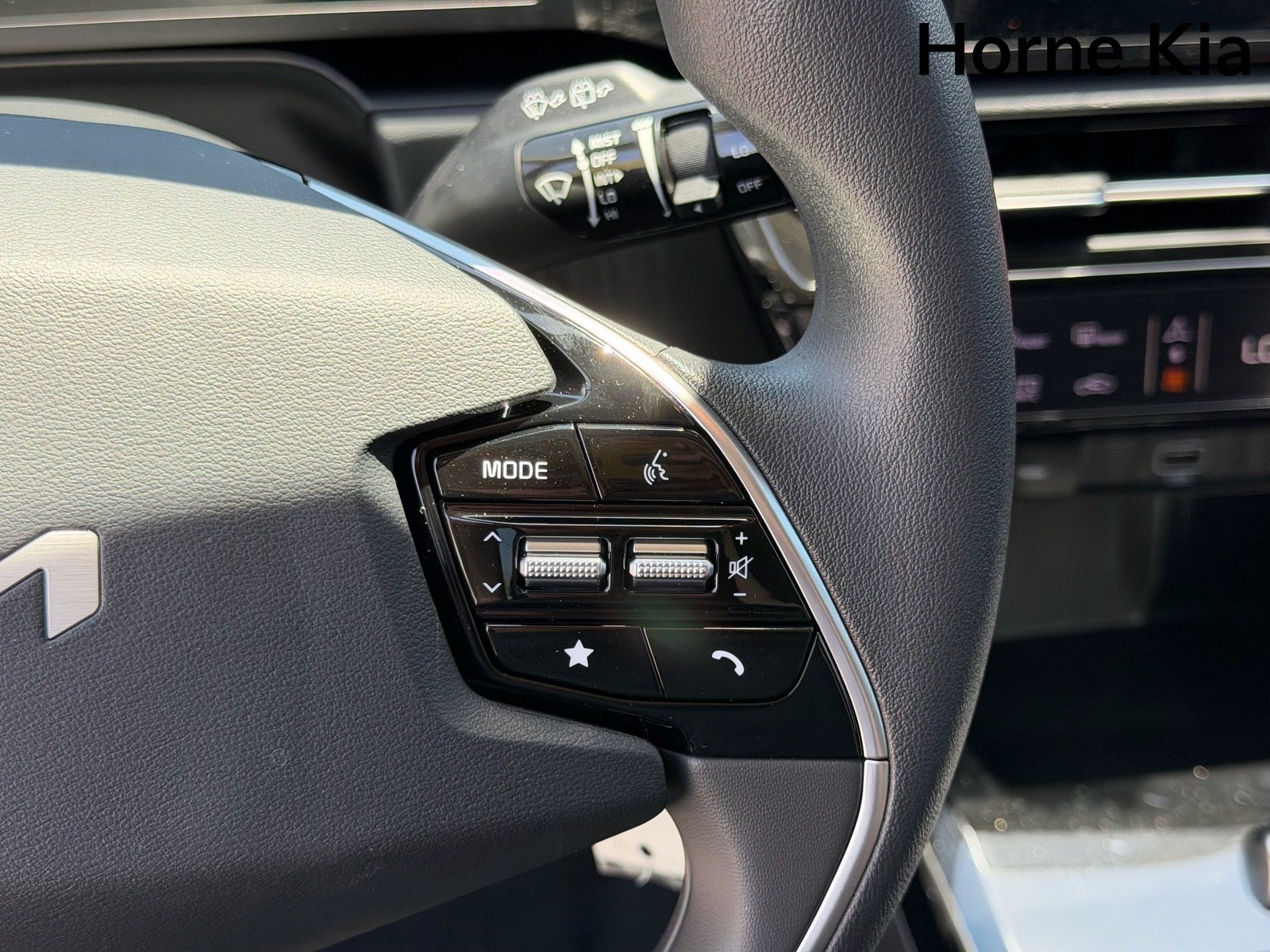 New 2026 Kia Niro LX FWD image 13