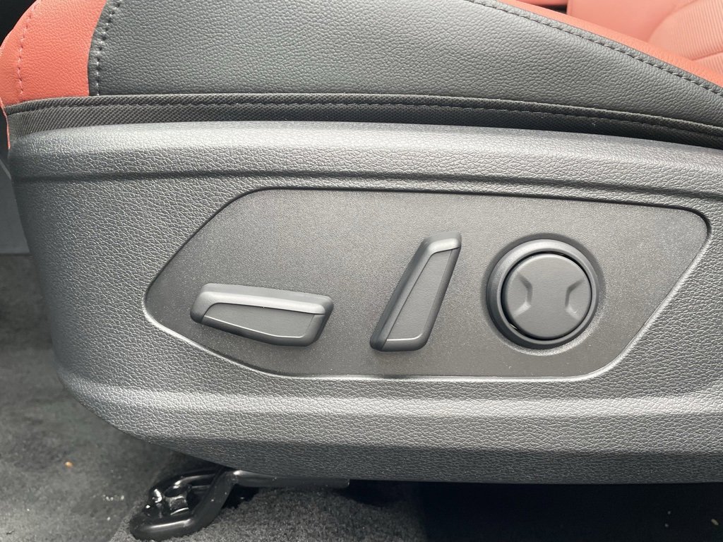 New 2026 Kia Sportage SX image 11