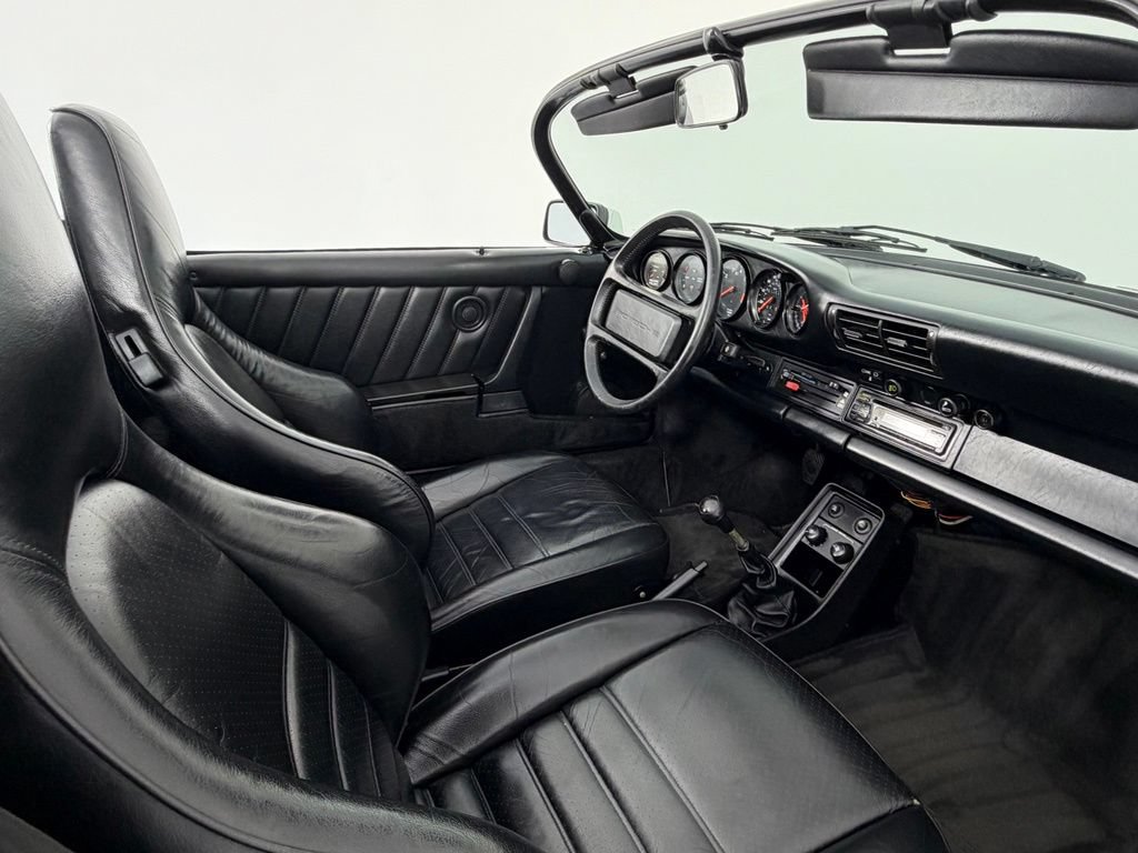 Used 1989 Porsche 911 Speedster RWD image 18