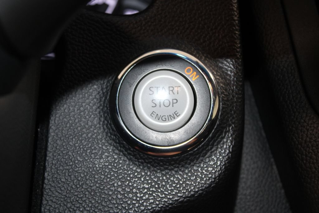 Used 2015 INFINITI Q60 AWD Coupe w/ Premium Package image 38