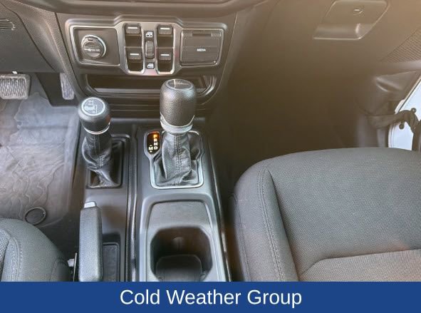 Used 2023 Jeep Gladiator Sport image 7