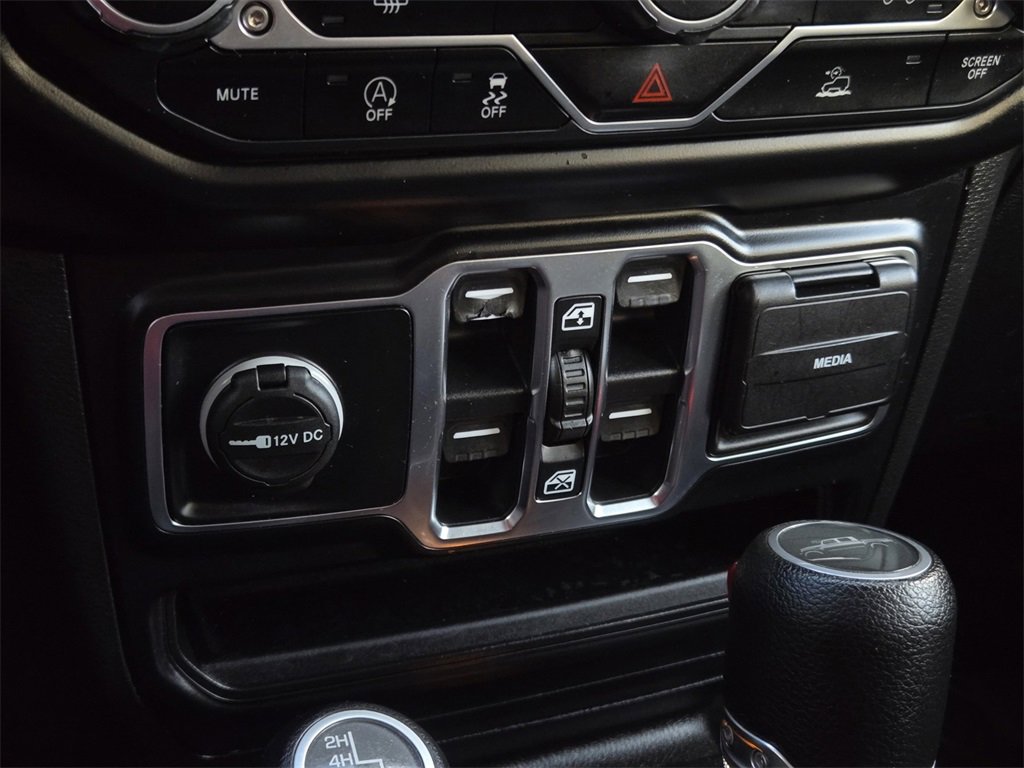 Used 2022 Jeep Gladiator Sport image 18