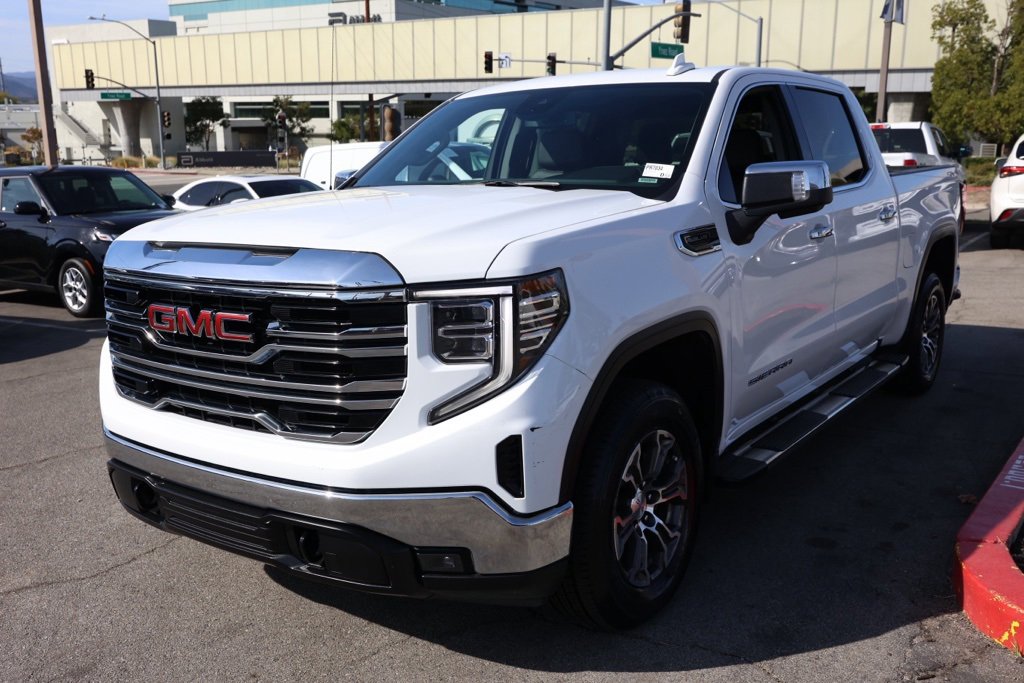 Used 2024 GMC Sierra 1500 SLT image 8